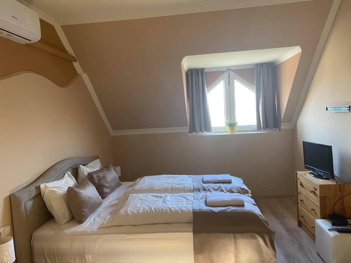 La Curia Panzio Bed & Breakfast Dunaszeg Dış mekan fotoğraf