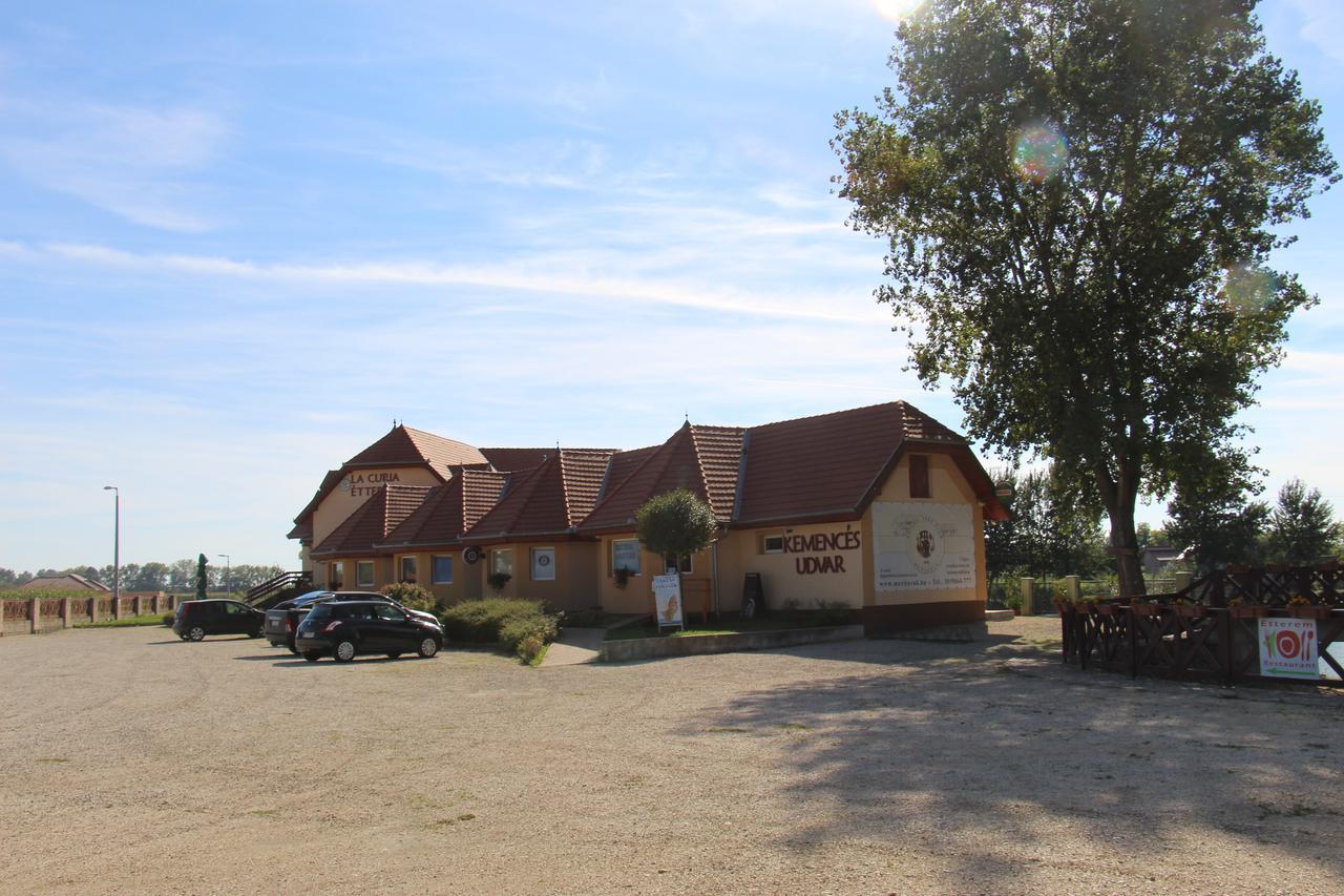 La Curia Panzio Bed & Breakfast Dunaszeg Dış mekan fotoğraf